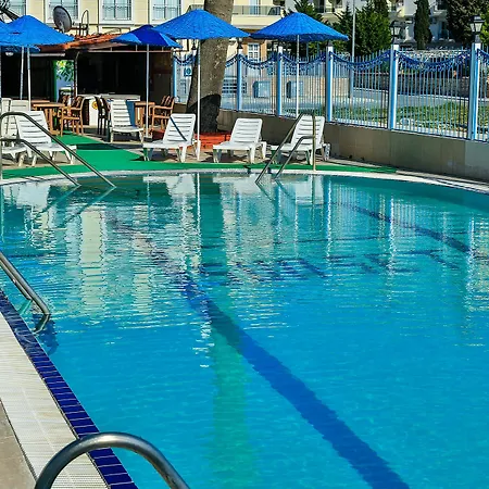 Sunset Village Hotel 2*